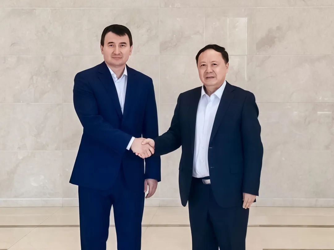 乌兹别克斯坦副总理霍贾耶夫一行到访天津轨道交通集团
